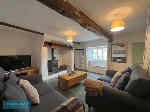 Living Room- click for photo gallery